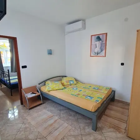 Fabic Apartment