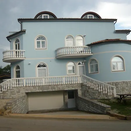 Fabic Apartment *
